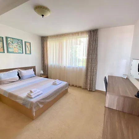 Bellevue Apartment *